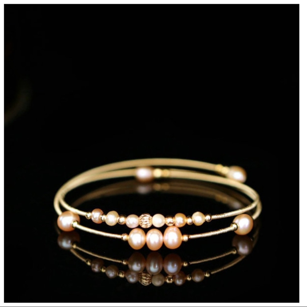 The Esthelle Natural Pearl Adjustable Romantic Bracelet - Picture 3 of 7